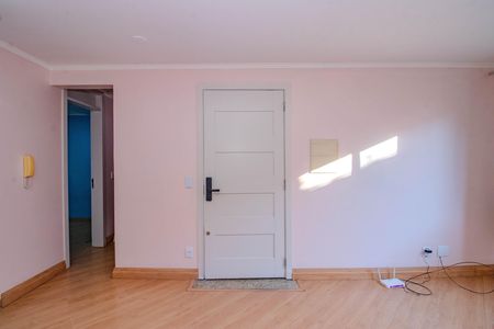 Casa à venda com 85m², 3 quartos e 2 vagas Casa à venda com 85m², 3 quartos e 2 vagasSala
