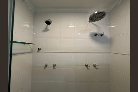 Apartamento à venda com 118m², 3 quartos e 2 vagas Apartamento à venda com 118m², 3 quartos e 2 vagasBanheiro da Suíte 1