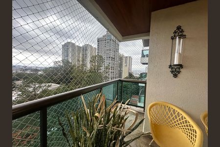 Apartamento à venda com 118m², 3 quartos e 2 vagas Apartamento à venda com 118m², 3 quartos e 2 vagasVaranda da Sala