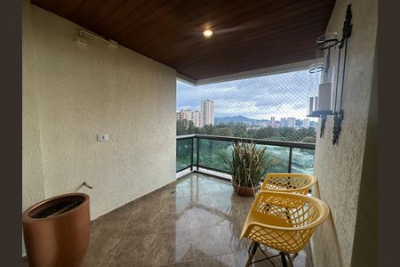 Apartamento à venda com 118m², 3 quartos e 2 vagas Apartamento à venda com 118m², 3 quartos e 2 vagasVaranda da Sala