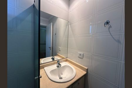 Apartamento à venda com 118m², 3 quartos e 2 vagas Apartamento à venda com 118m², 3 quartos e 2 vagasBanheiro da Suíte 2