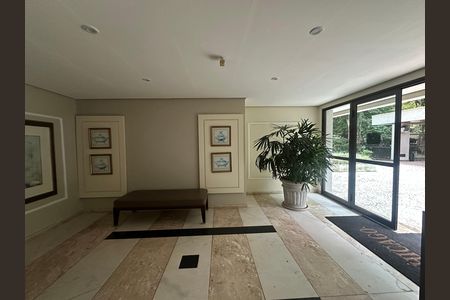 Apartamento à venda com 118m², 3 quartos e 2 vagas Apartamento à venda com 118m², 3 quartos e 2 vagasHall de entrada