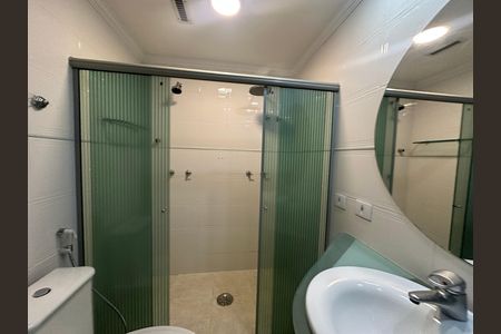 Apartamento à venda com 118m², 3 quartos e 2 vagas Apartamento à venda com 118m², 3 quartos e 2 vagasBanheiro da Suíte 1