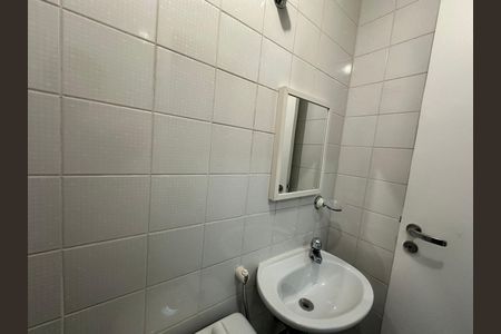 Apartamento à venda com 118m², 3 quartos e 2 vagas Apartamento à venda com 118m², 3 quartos e 2 vagasBanheiro de serviço