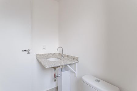 Apartamento para alugar com 32m², 1 quarto e sem vaga Apartamento para alugar com 32m², 1 quarto e sem vagaBanheiro da Suíte