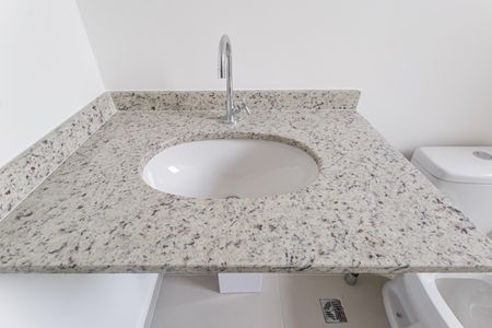 Apartamento para alugar com 32m², 1 quarto e sem vaga Apartamento para alugar com 32m², 1 quarto e sem vagaBanheiro da Suíte
