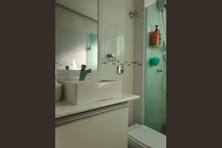 Apartamento à venda com 52m², 2 quartos e 1 vaga Apartamento à venda com 52m², 2 quartos e 1 vagaBanheiro