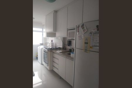 Apartamento à venda com 52m², 2 quartos e 1 vaga Apartamento à venda com 52m², 2 quartos e 1 vagaCozinha
