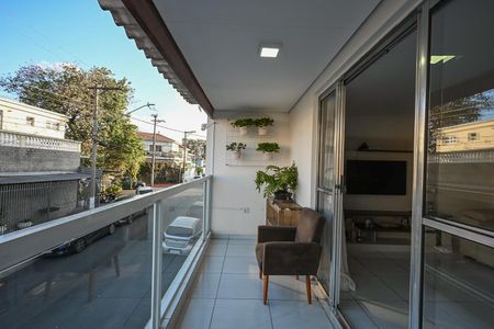 Varanda de casa para alugar com 3 quartos, 130m² em Vila Sonia, São Paulo