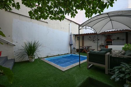 Casa para alugar com 130m², 3 quartos e 2 vagasPiscina