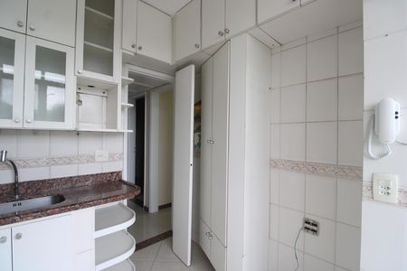 Casa para alugar com 300m², 3 quartos e 3 vagasCozinha