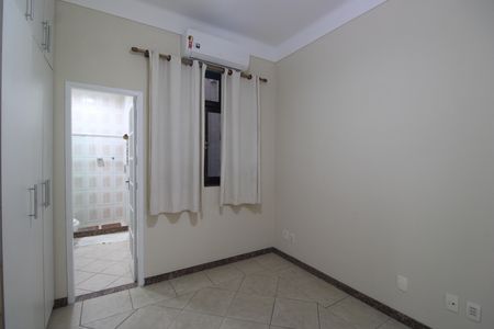 Casa para alugar com 300m², 3 quartos e 3 vagasSuíte