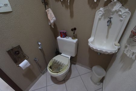 Casa para alugar com 300m², 3 quartos e 3 vagasLavabo