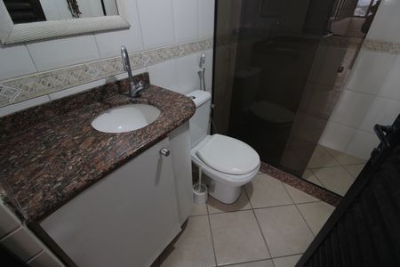 Casa para alugar com 300m², 3 quartos e 3 vagasTerraço - Banheiro