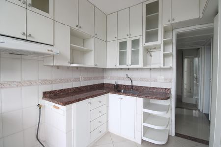 Casa para alugar com 300m², 3 quartos e 3 vagasCozinha