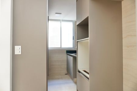 Apartamento para alugar com 85m², 2 quartos e 2 vagas Apartamento para alugar com 85m², 2 quartos e 2 vagasCozinha e Área de Serviço