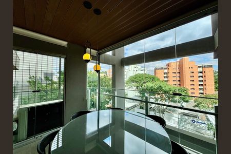 Apartamento à venda com 80m², 2 quartos e 2 vagas Apartamento à venda com 80m², 2 quartos e 2 vagasVaranda