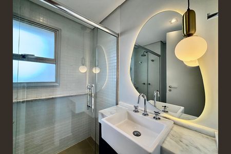 Apartamento à venda com 80m², 2 quartos e 2 vagas Apartamento à venda com 80m², 2 quartos e 2 vagasBanheiro