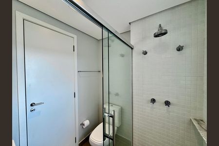 Apartamento à venda com 80m², 2 quartos e 2 vagas Apartamento à venda com 80m², 2 quartos e 2 vagasBanheiro