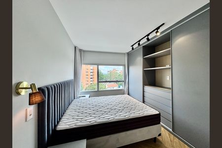 Apartamento à venda com 80m², 2 quartos e 2 vagas Apartamento à venda com 80m², 2 quartos e 2 vagasSuite