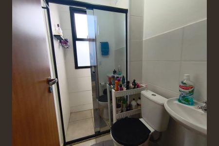 Banheiro  de apartamento para alugar com 2 quartos, 31m² em Grand Ville, Uberlândia