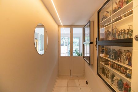 Apartamento à venda com 133m², 2 quartos e 1 vagaHall de entrada