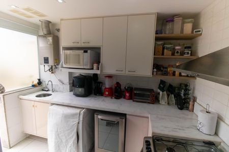 Apartamento à venda com 133m², 2 quartos e 1 vagaCozinha e Área de Serviço