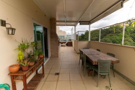 Apartamento à venda com 133m², 2 quartos e 1 vagaCobertura