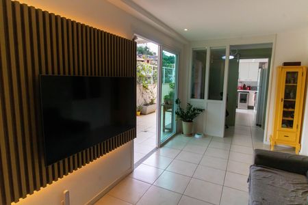 Apartamento à venda com 133m², 2 quartos e 1 vagaSala