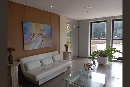 Apartamento à venda com 90m², 2 quartos e 2 vagas Apartamento à venda com 90m², 2 quartos e 2 vagasHall de entrada