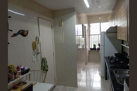 Apartamento à venda com 90m², 2 quartos e 2 vagas Apartamento à venda com 90m², 2 quartos e 2 vagasCozinha