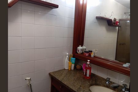 Apartamento à venda com 90m², 2 quartos e 2 vagas Apartamento à venda com 90m², 2 quartos e 2 vagasBanheiro