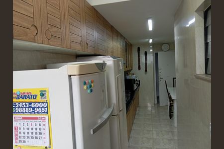 Apartamento à venda com 90m², 2 quartos e 2 vagas Apartamento à venda com 90m², 2 quartos e 2 vagasCozinha