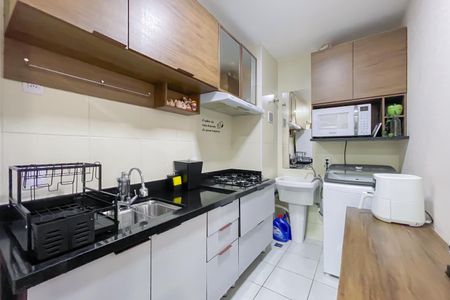 Apartamento à venda com 36m², 2 quartos e 1 vaga Apartamento à venda com 36m², 2 quartos e 1 vagaCozinha e Área de Serviço