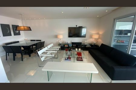 Foto 03 de apartamento à venda com 3 quartos, 206m² em Vila Romana, São Paulo