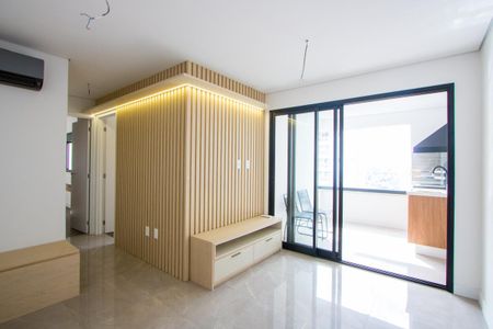 Sala de apartamento à venda com 2 quartos, 79m² em Campestre, Santo André