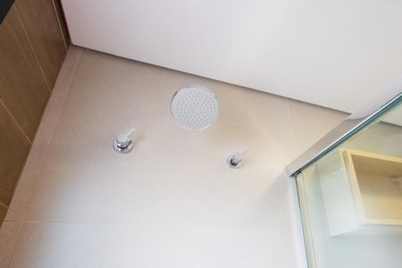 Apartamento à venda com 79m², 2 quartos e 2 vagas Apartamento à venda com 79m², 2 quartos e 2 vagasBanheiro do quarto 1