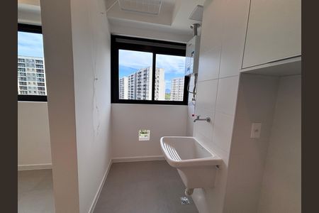 Área de Serviço de apartamento para alugar com 2 quartos, 55m² em Barra Olímpica , Rio de Janeiro