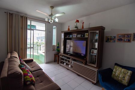 Apartamento à venda com 85m², 2 quartos e 1 vaga Apartamento à venda com 85m², 2 quartos e 1 vagaSala