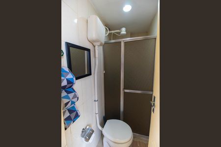 Apartamento à venda com 85m², 2 quartos e 1 vaga Apartamento à venda com 85m², 2 quartos e 1 vagaBanheiro de serviço