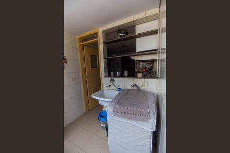 Apartamento à venda com 85m², 2 quartos e 1 vaga Apartamento à venda com 85m², 2 quartos e 1 vagaCozinha e Área de Serviço