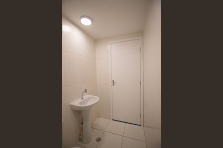 Apartamento para alugar com 60m², 3 quartos e 2 vagas Apartamento para alugar com 60m², 3 quartos e 2 vagasBanheiro social