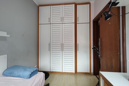 Apartamento para alugar com 73m², 3 quartos e 2 vagasQuarto 3 - Armários