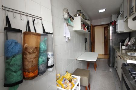 Apartamento para alugar com 73m², 3 quartos e 2 vagasCozinha - Armários