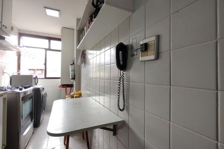 Apartamento para alugar com 73m², 3 quartos e 2 vagasCozinha - Armários