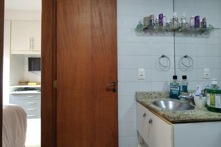 Apartamento para alugar com 73m², 3 quartos e 2 vagasBanheiro da Suíte