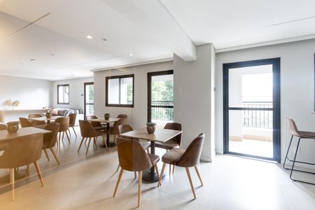 Apartamento à venda com 42m², 2 quartos e 1 vaga Apartamento à venda com 42m², 2 quartos e 1 vagaSalão de festas
