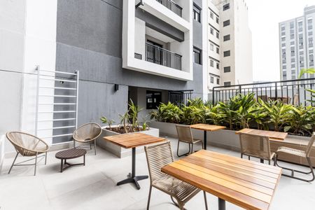 Apartamento à venda com 42m², 2 quartos e 1 vaga Apartamento à venda com 42m², 2 quartos e 1 vagaPiscina