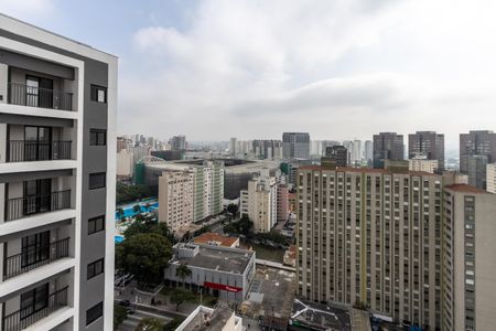 Apartamento à venda com 42m², 2 quartos e 1 vaga Apartamento à venda com 42m², 2 quartos e 1 vagaVaranda