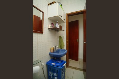 Casa de condomínio para alugar com 130m², 3 quartos e 3 vagas Casa de condomínio para alugar com 130m², 3 quartos e 3 vagasBanheiro do Quarto 1